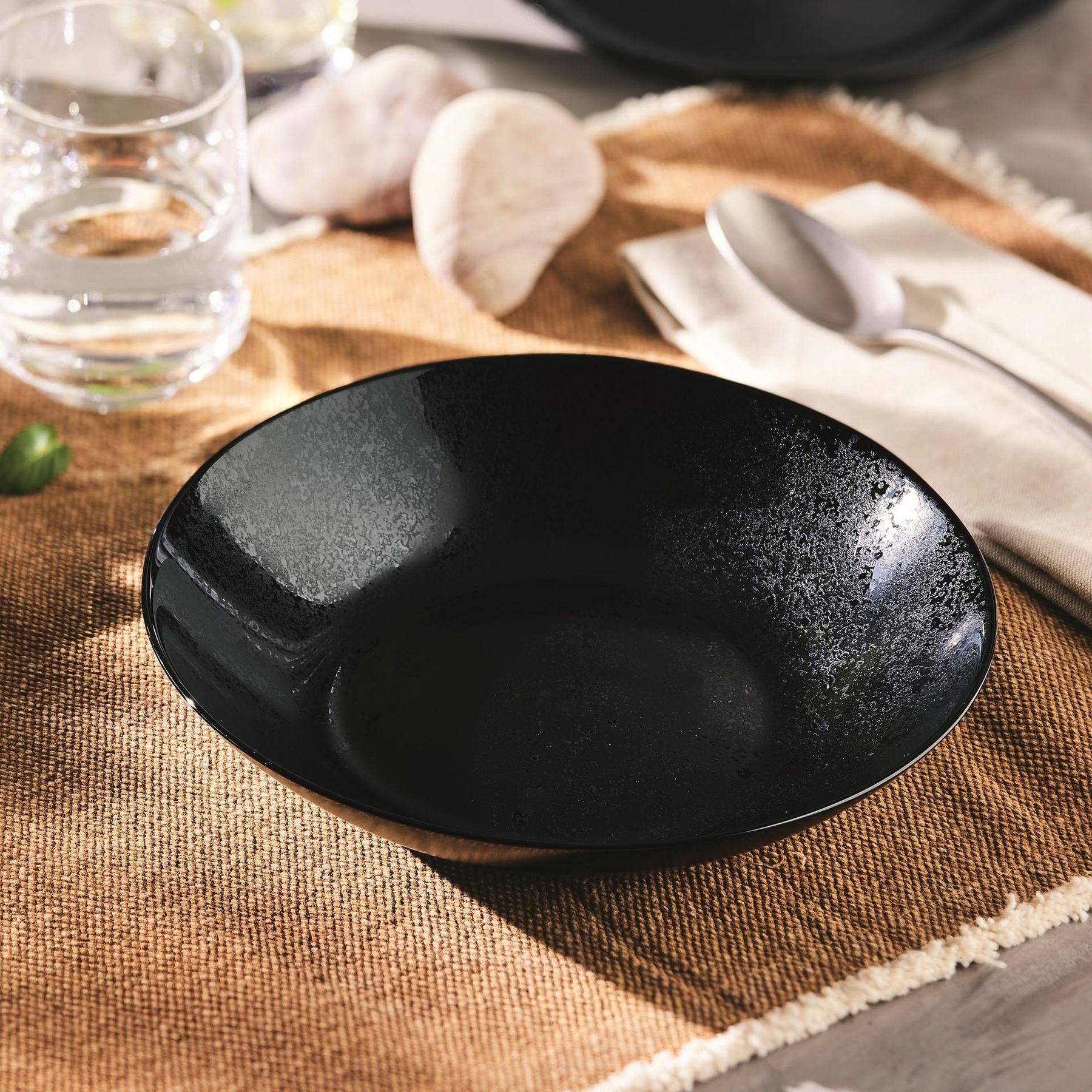 Тарілка супова Luminarc Diana Black, 20 см V0123 6788140 фото