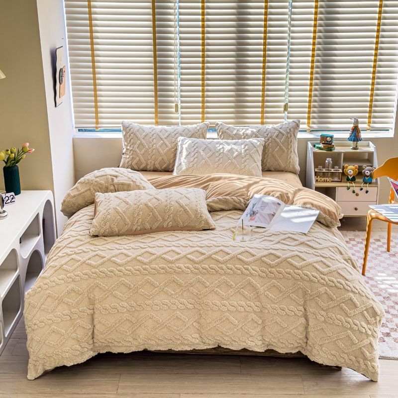 Набір текстилю Soho Ковдра 200х220 см + 2 наволочки 50х70 см Romance Cream Set carpet+ pillow Cream 7120196 фото