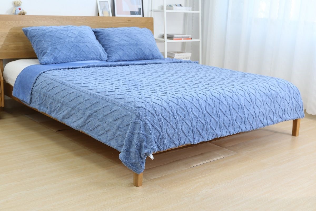 Набір текстилю Soho Ковдра 200х220 см + 2 наволочки 50х70 см Romance Blue Set carpet+ pillow Blue 7120197 фото